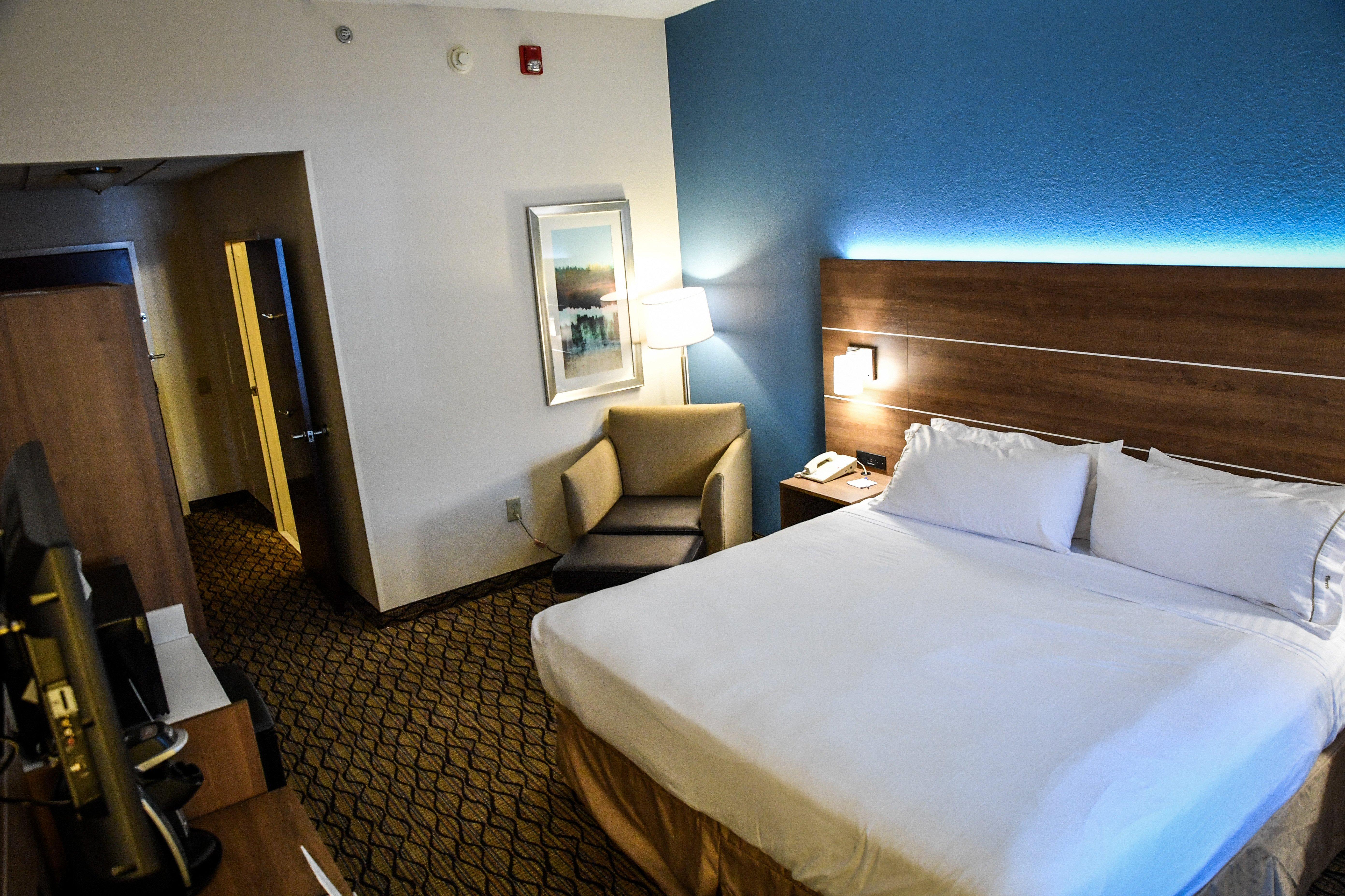 Holiday Inn Express Hotel & Suites - Concord By Ihg Kannapolis Exterior photo