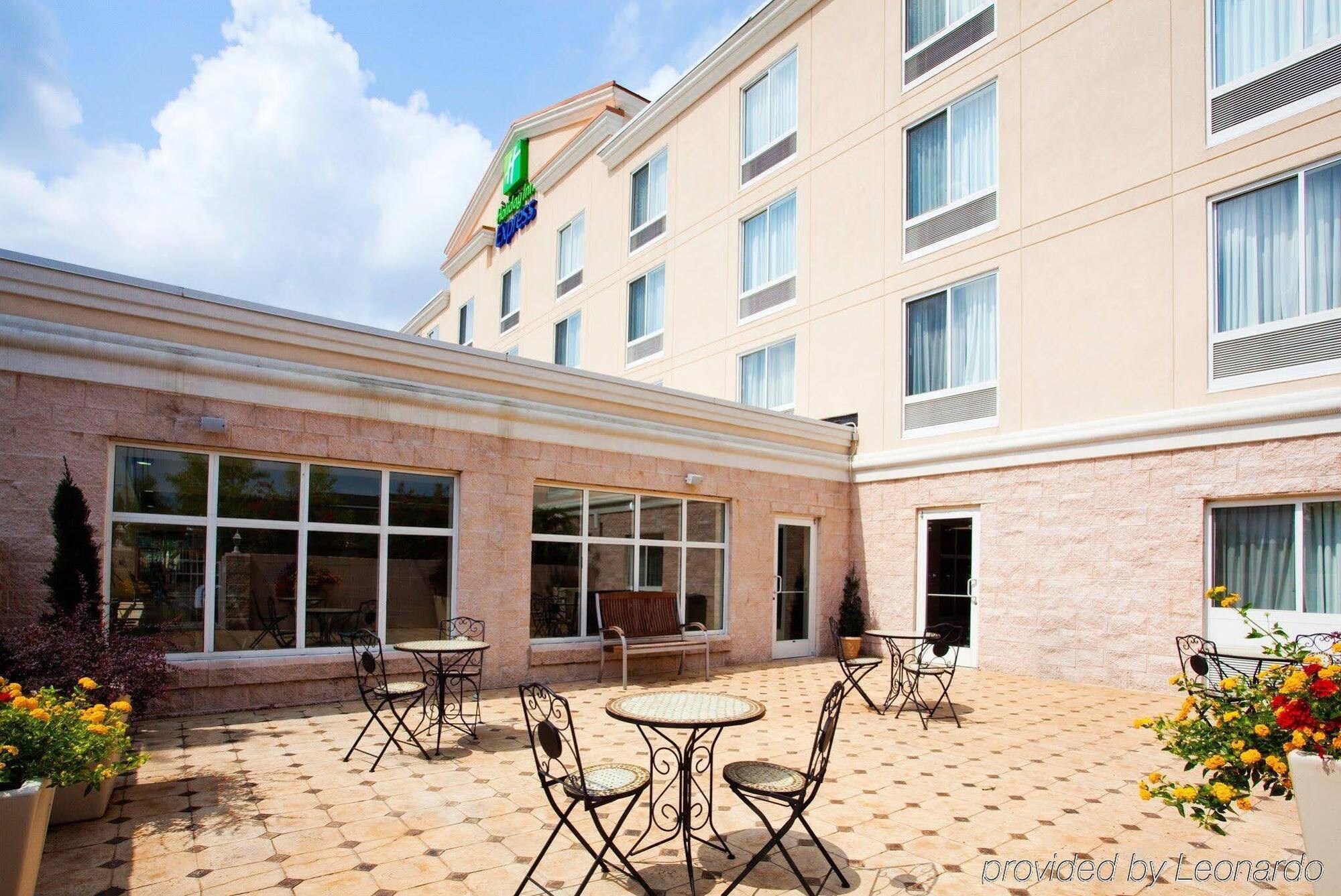 Holiday Inn Express Hotel & Suites - Concord By Ihg Kannapolis Exterior photo